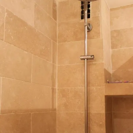 Appartamento Spacious Flat Close To The Eiffel Tower