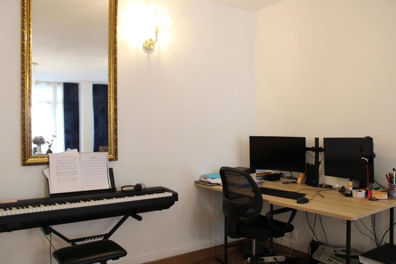 Spacious Flat Close To The Eiffel Tower